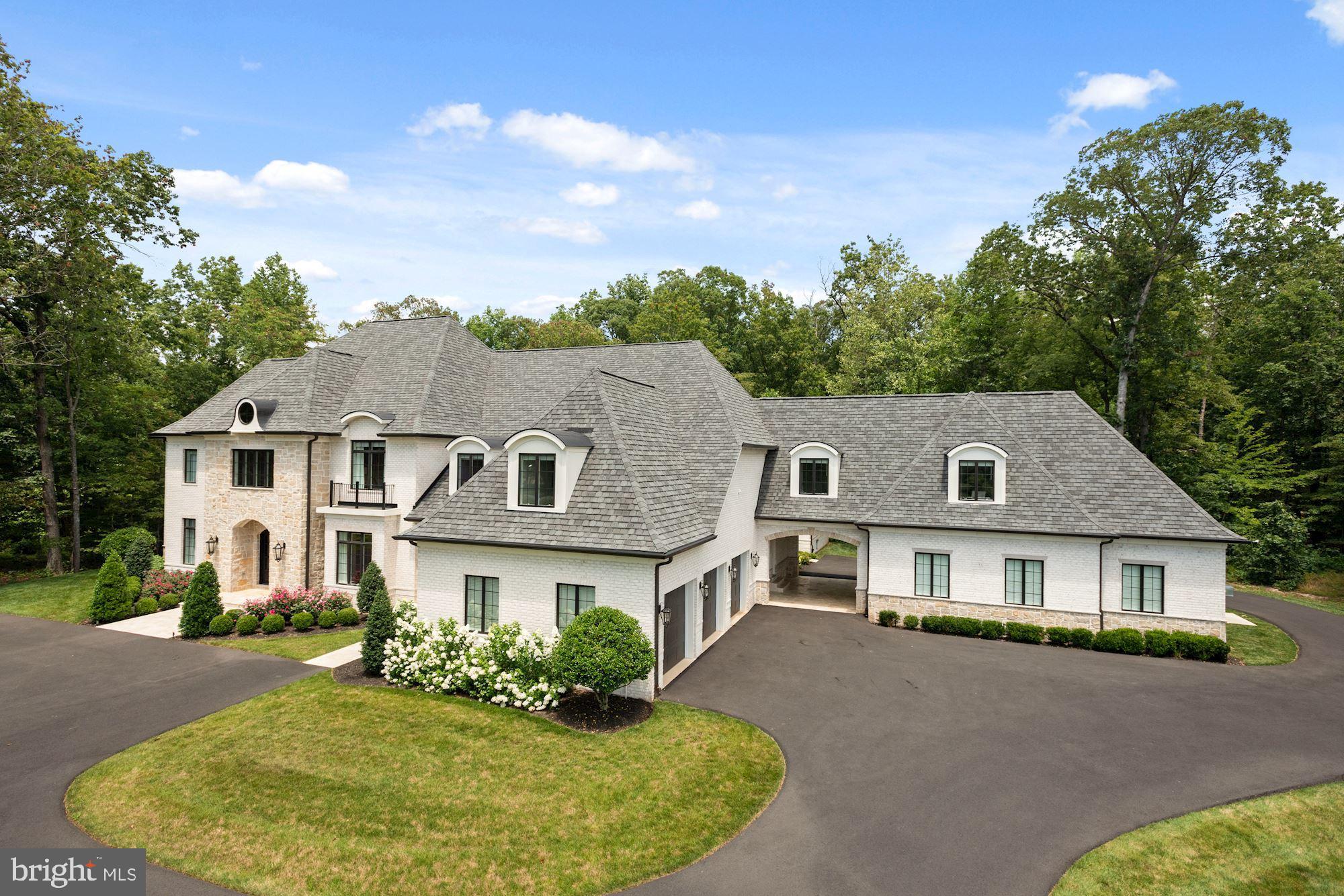 CREIGHTON FARMS - Residential