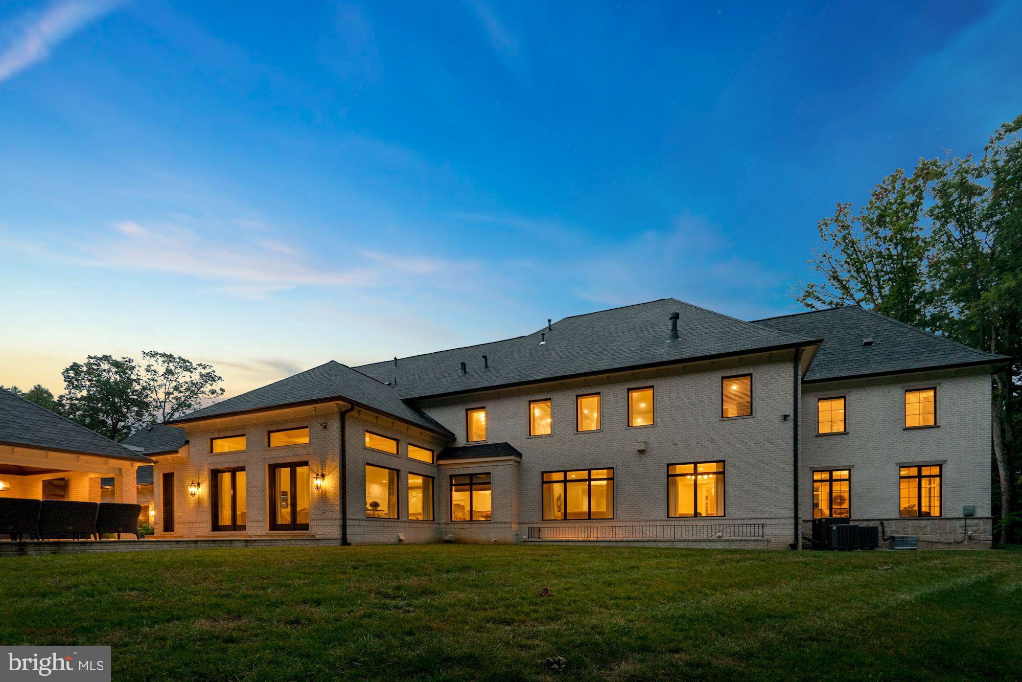 CREIGHTON FARMS - Residential