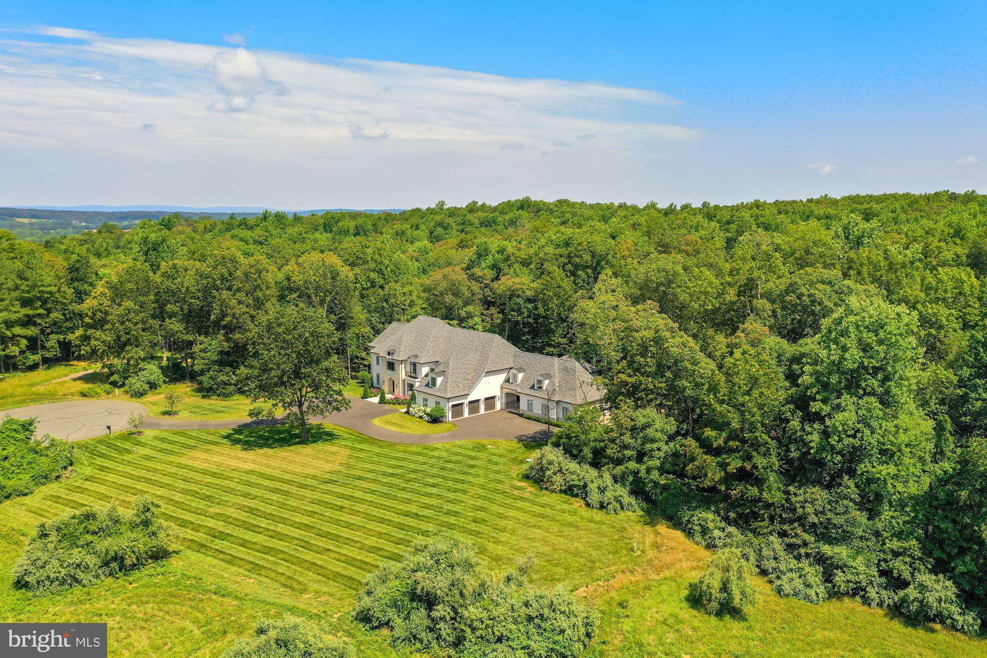 CREIGHTON FARMS - Residential