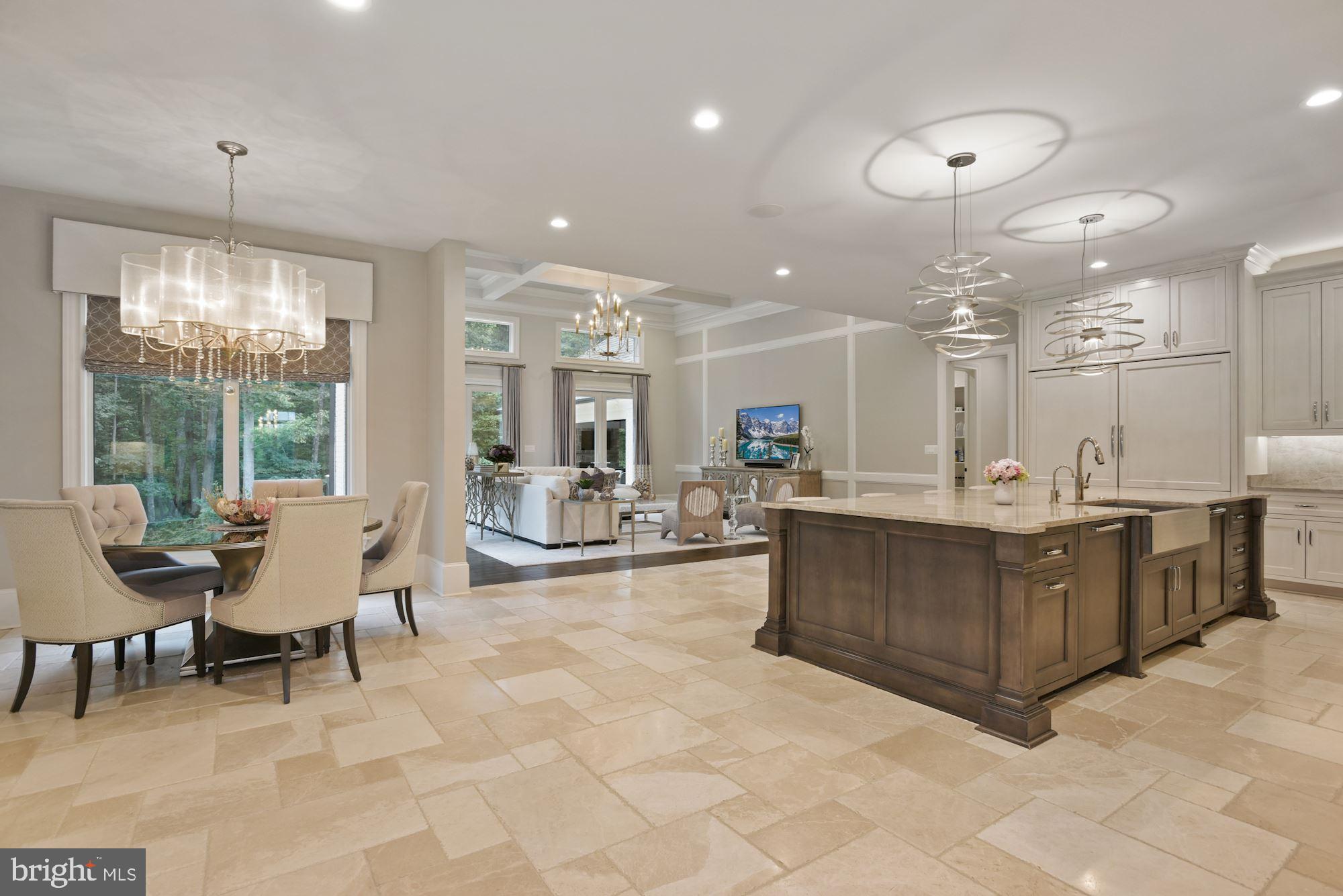 CREIGHTON FARMS - Residential