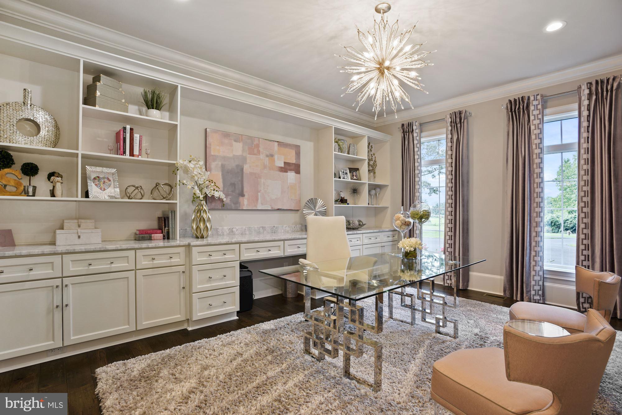 CREIGHTON FARMS - Residential