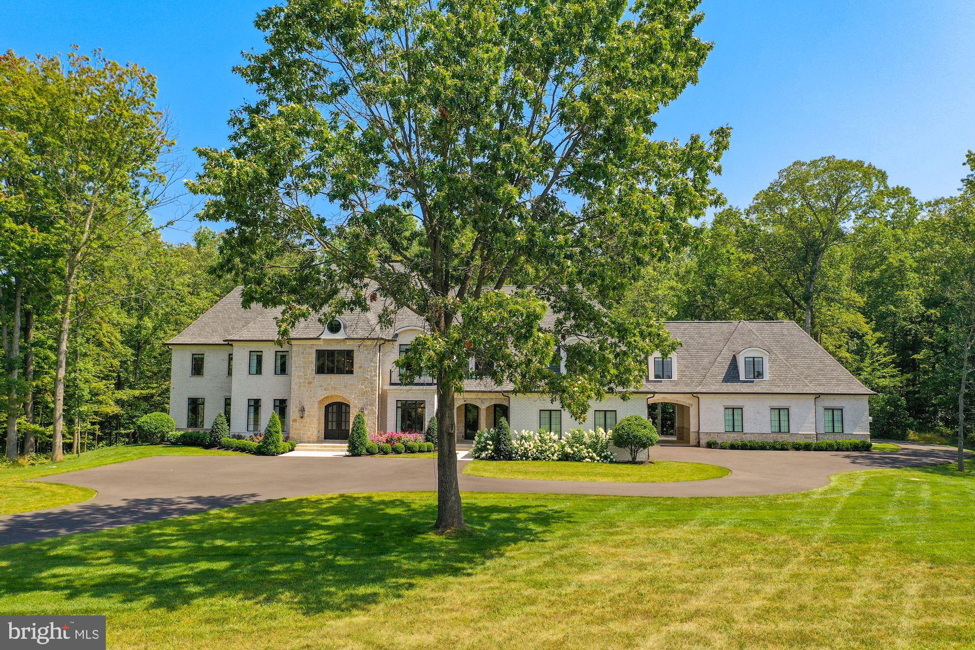 CREIGHTON FARMS - Residential