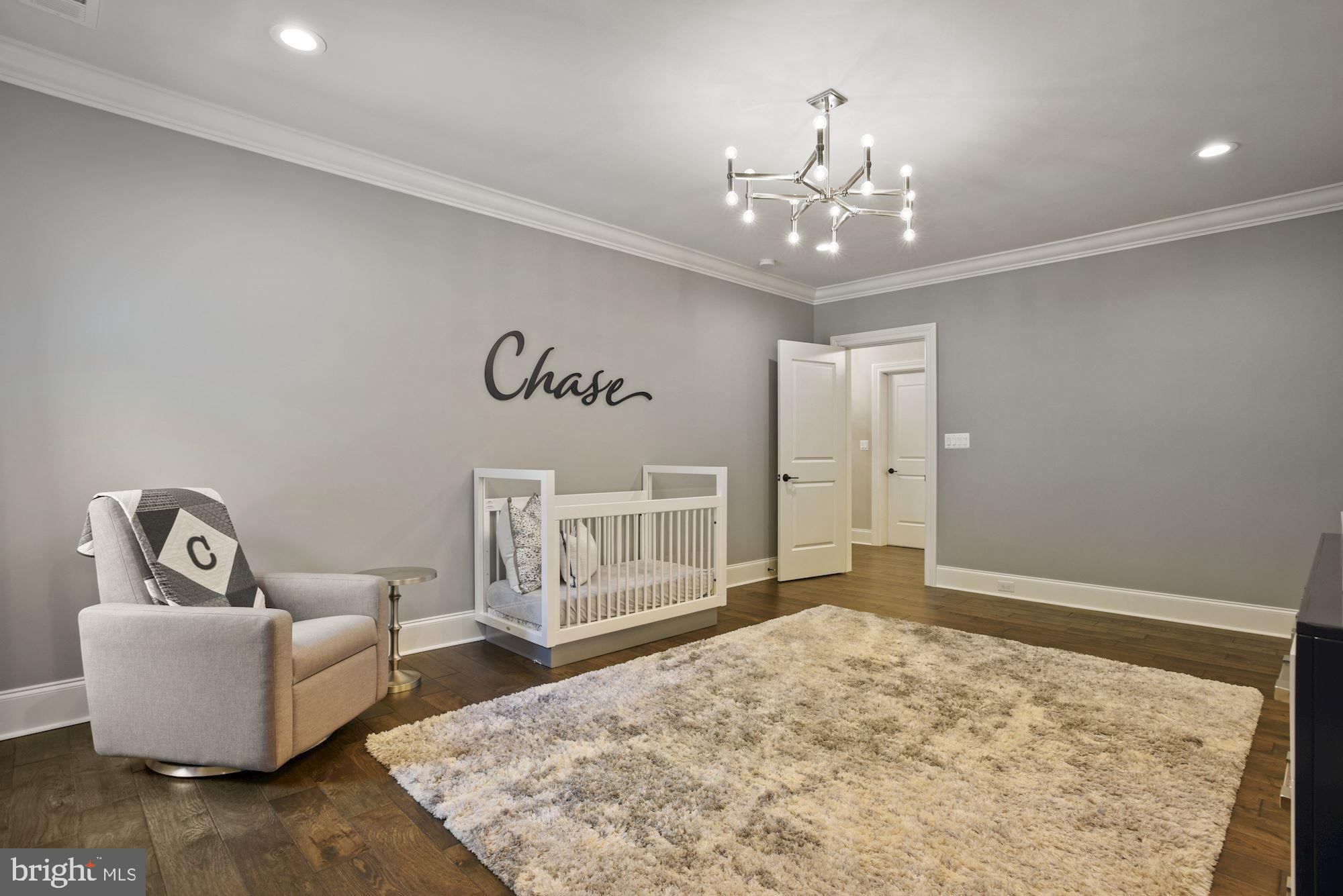 CREIGHTON FARMS - Residential