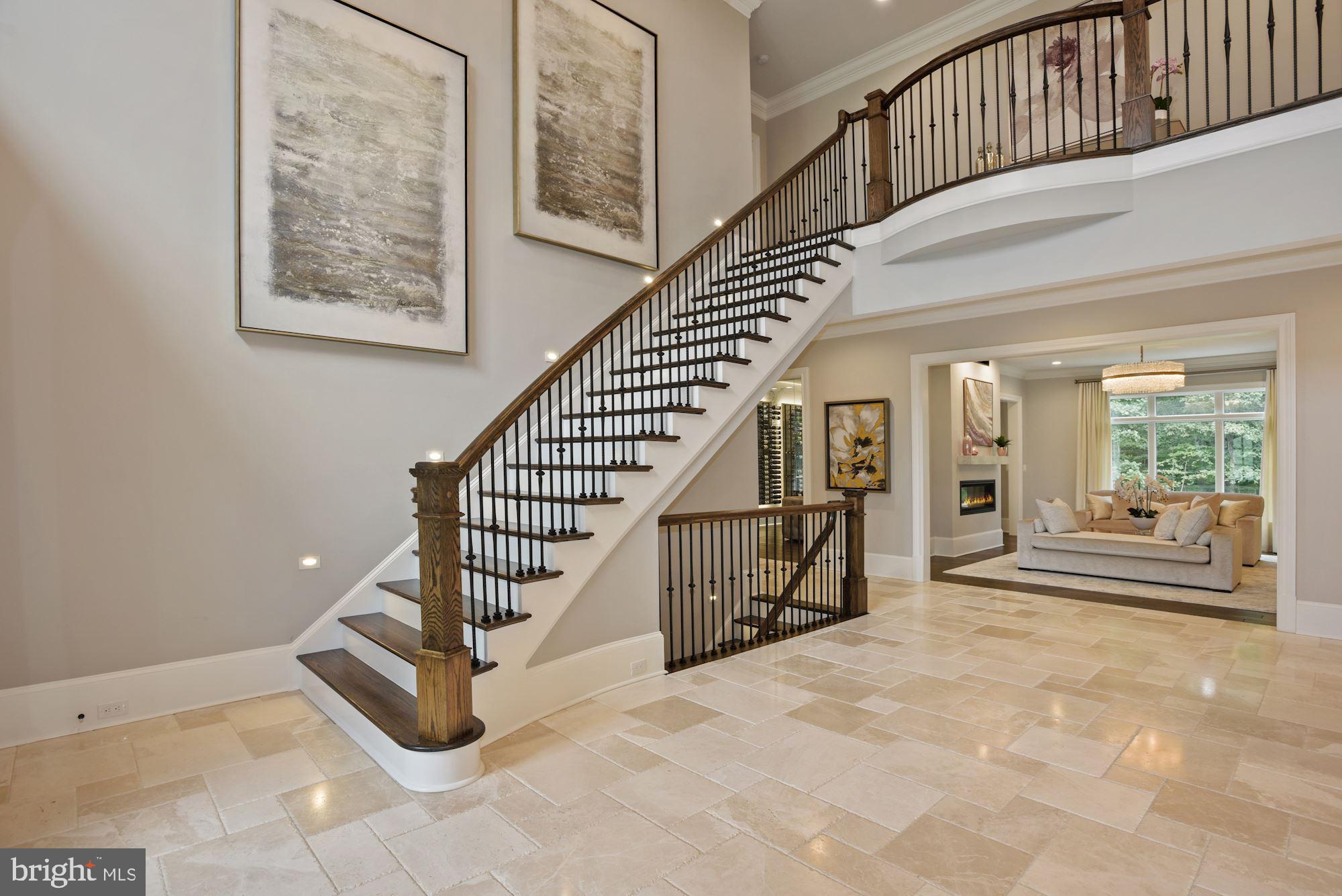 CREIGHTON FARMS - Residential