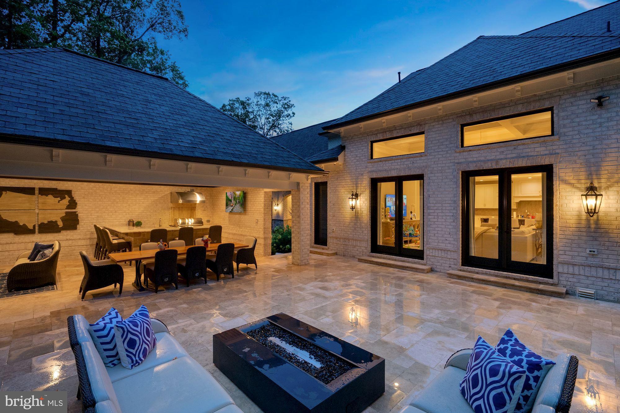 CREIGHTON FARMS - Residential