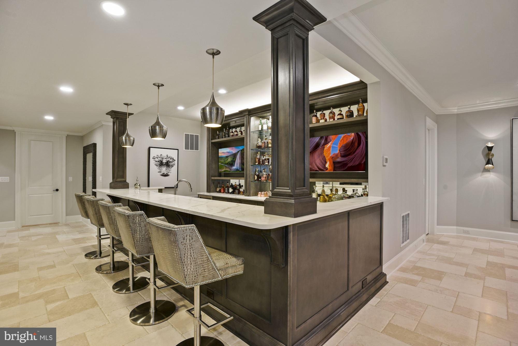 CREIGHTON FARMS - Residential