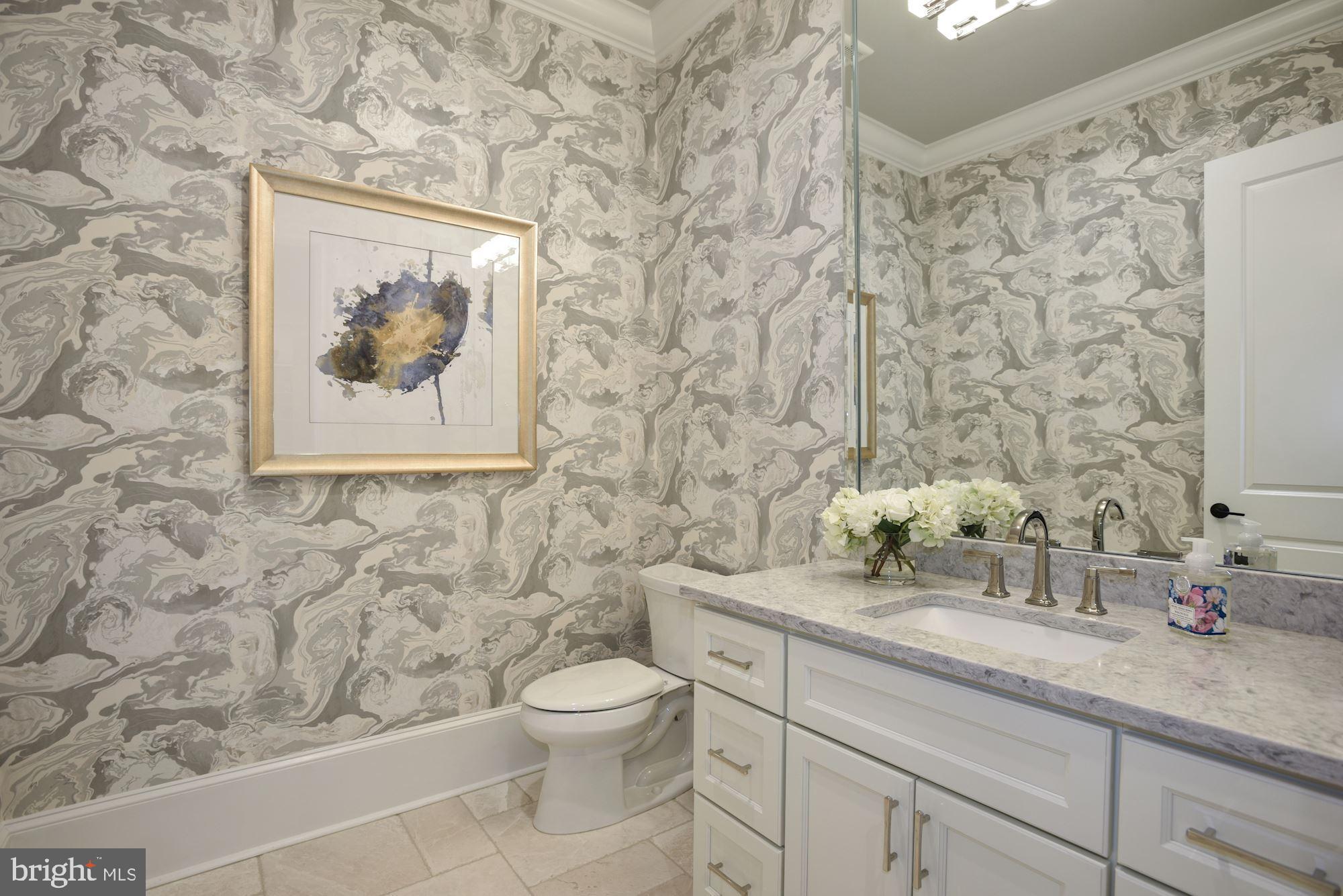 CREIGHTON FARMS - Residential