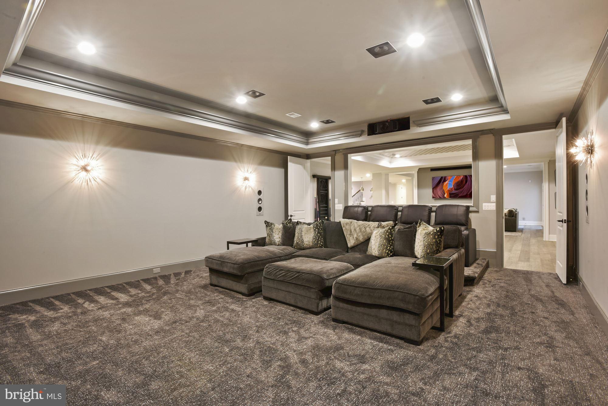 CREIGHTON FARMS - Residential