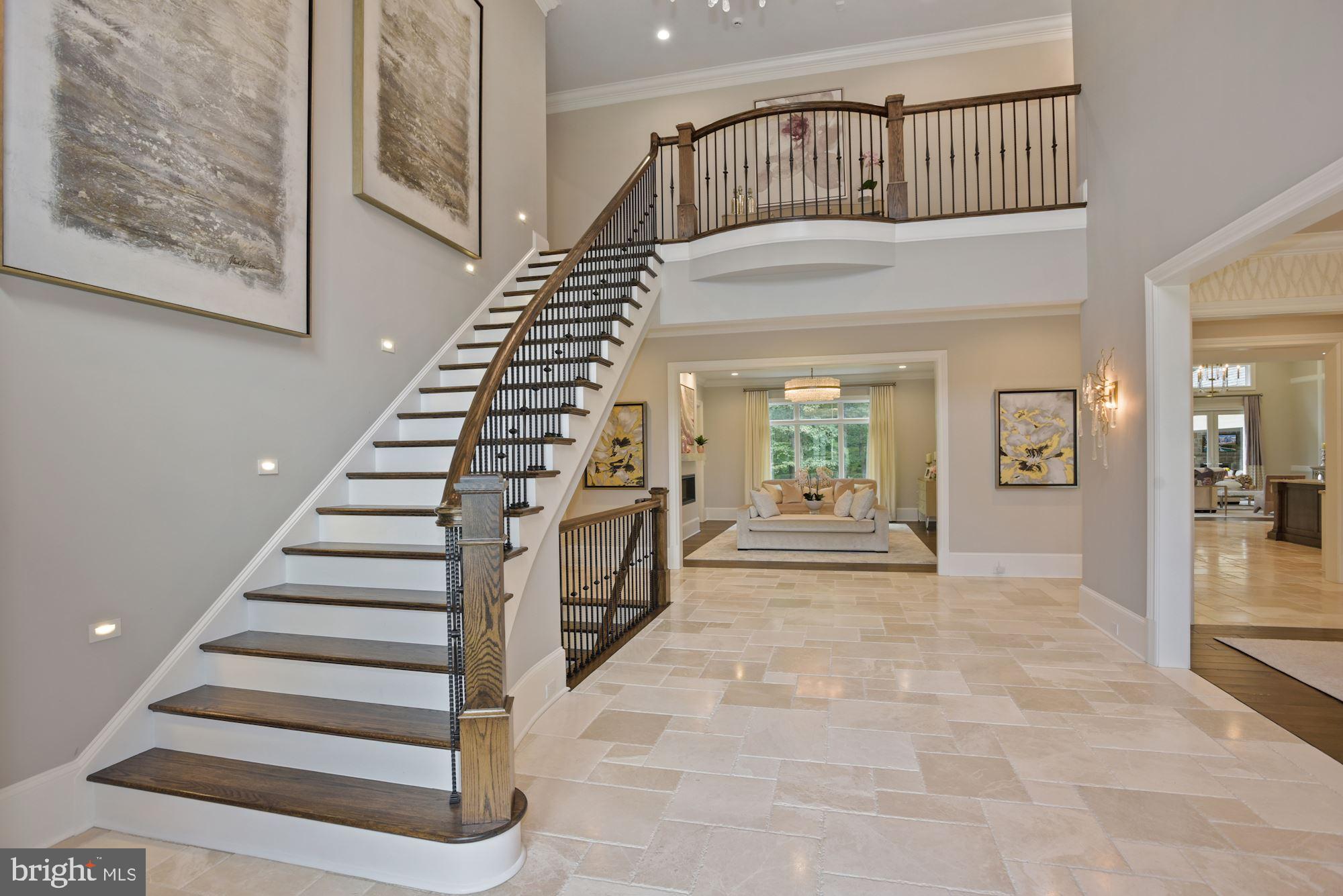 CREIGHTON FARMS - Residential