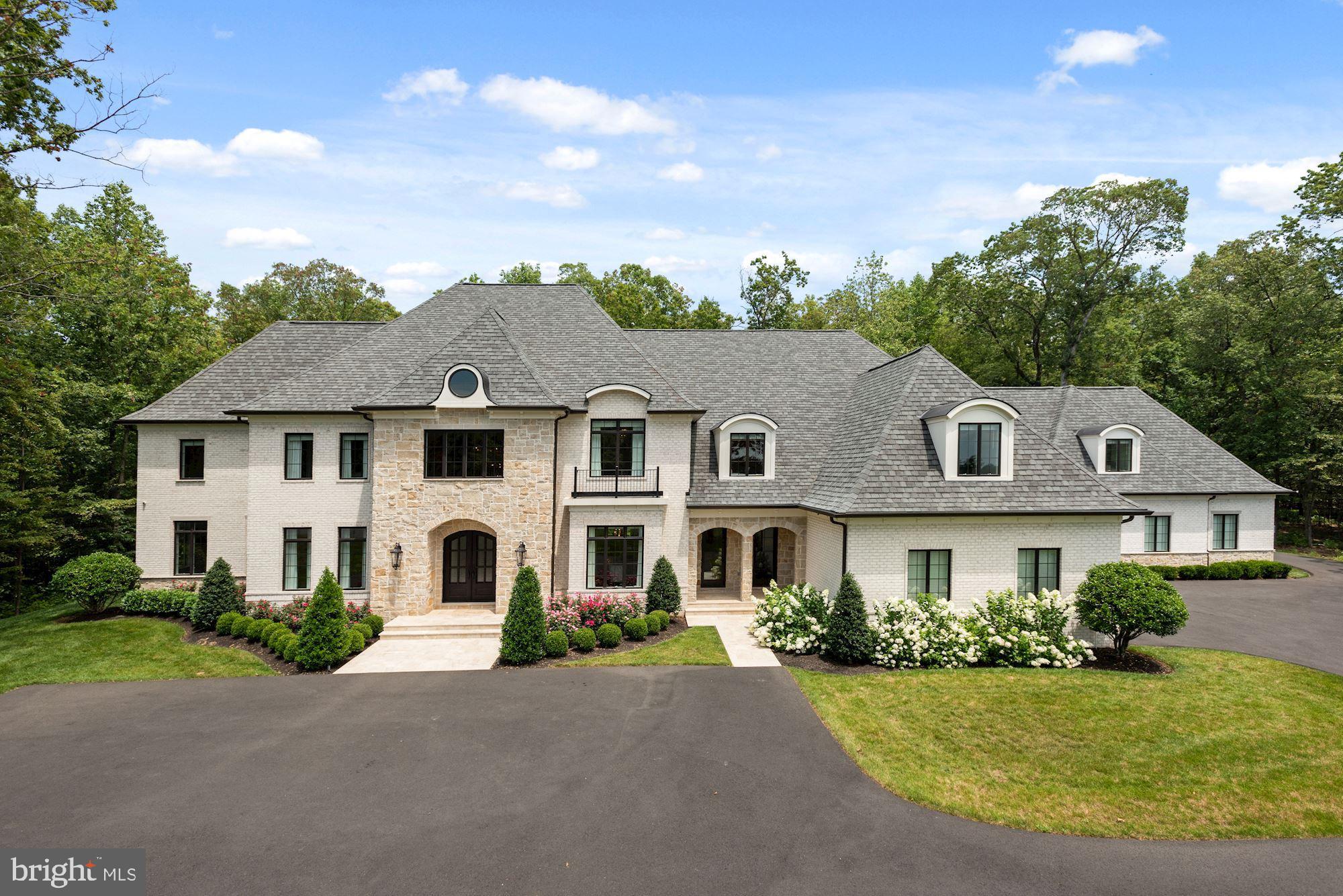 CREIGHTON FARMS - Residential