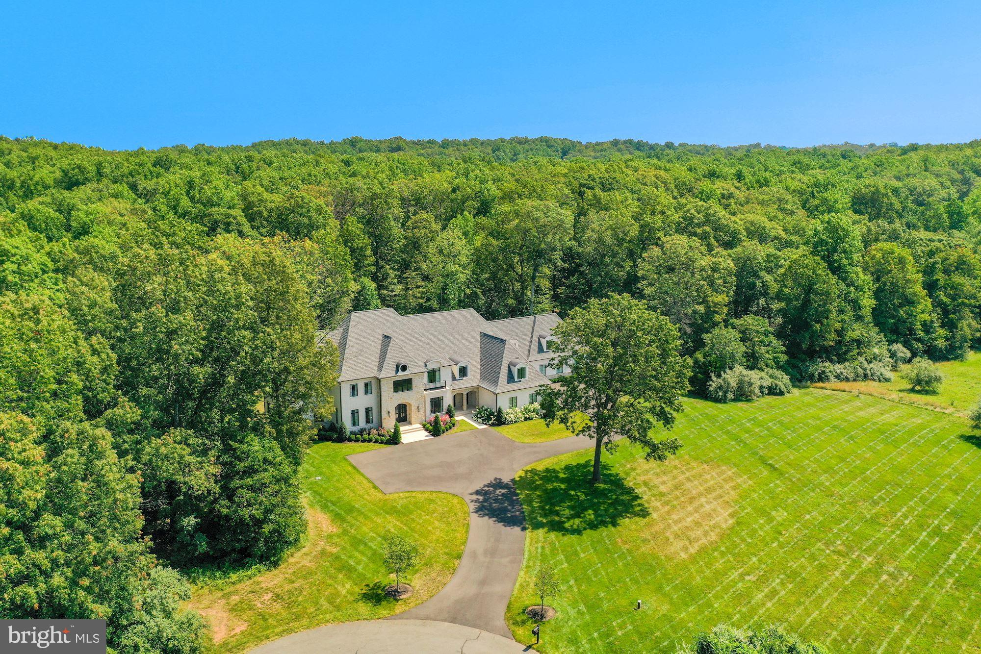 CREIGHTON FARMS - Residential