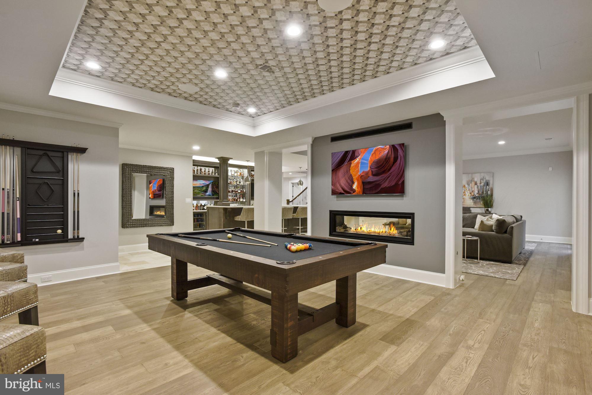 CREIGHTON FARMS - Residential