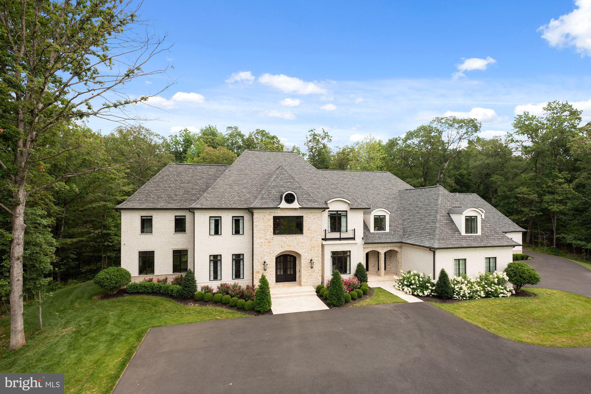 CREIGHTON FARMS - Residential