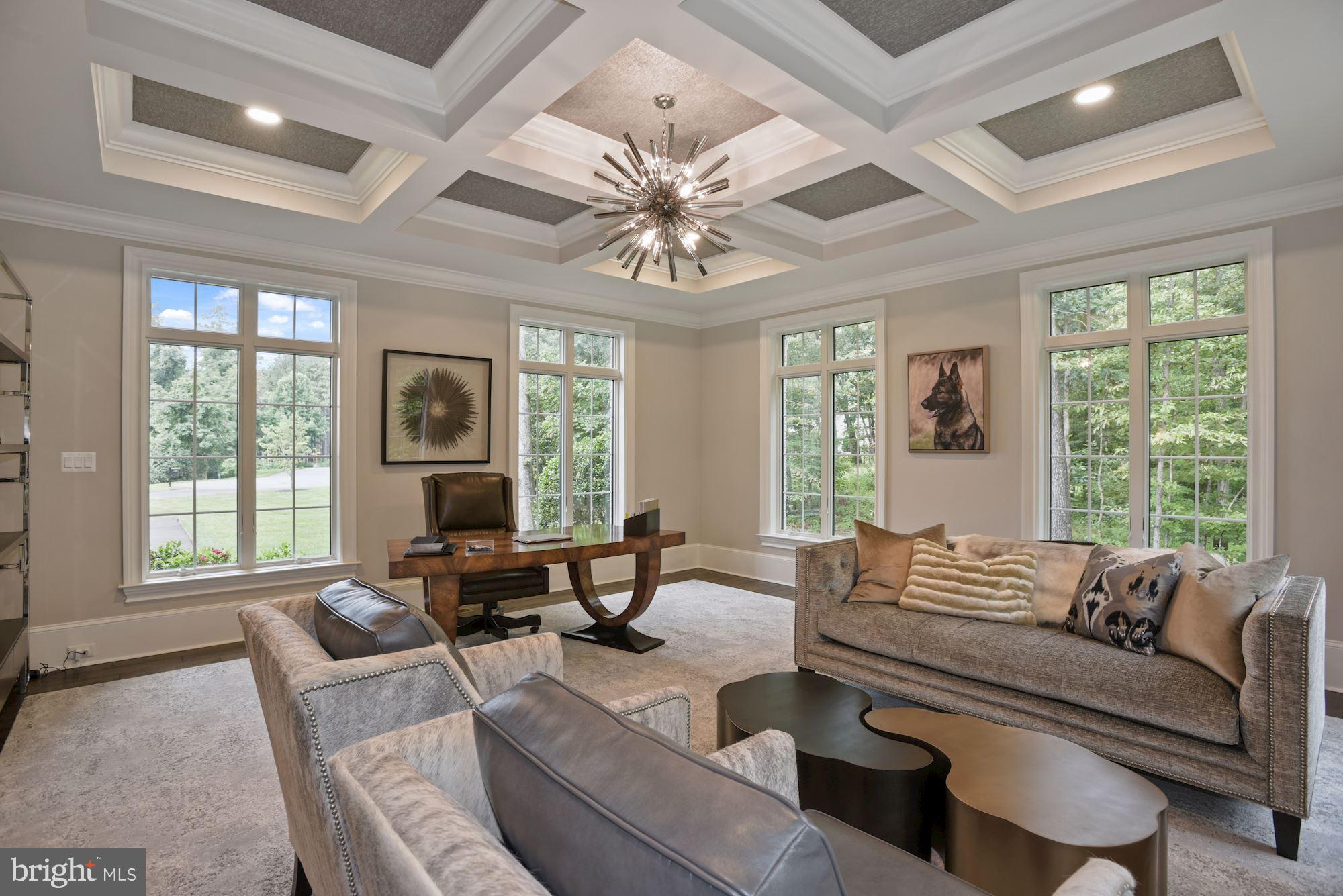 CREIGHTON FARMS - Residential