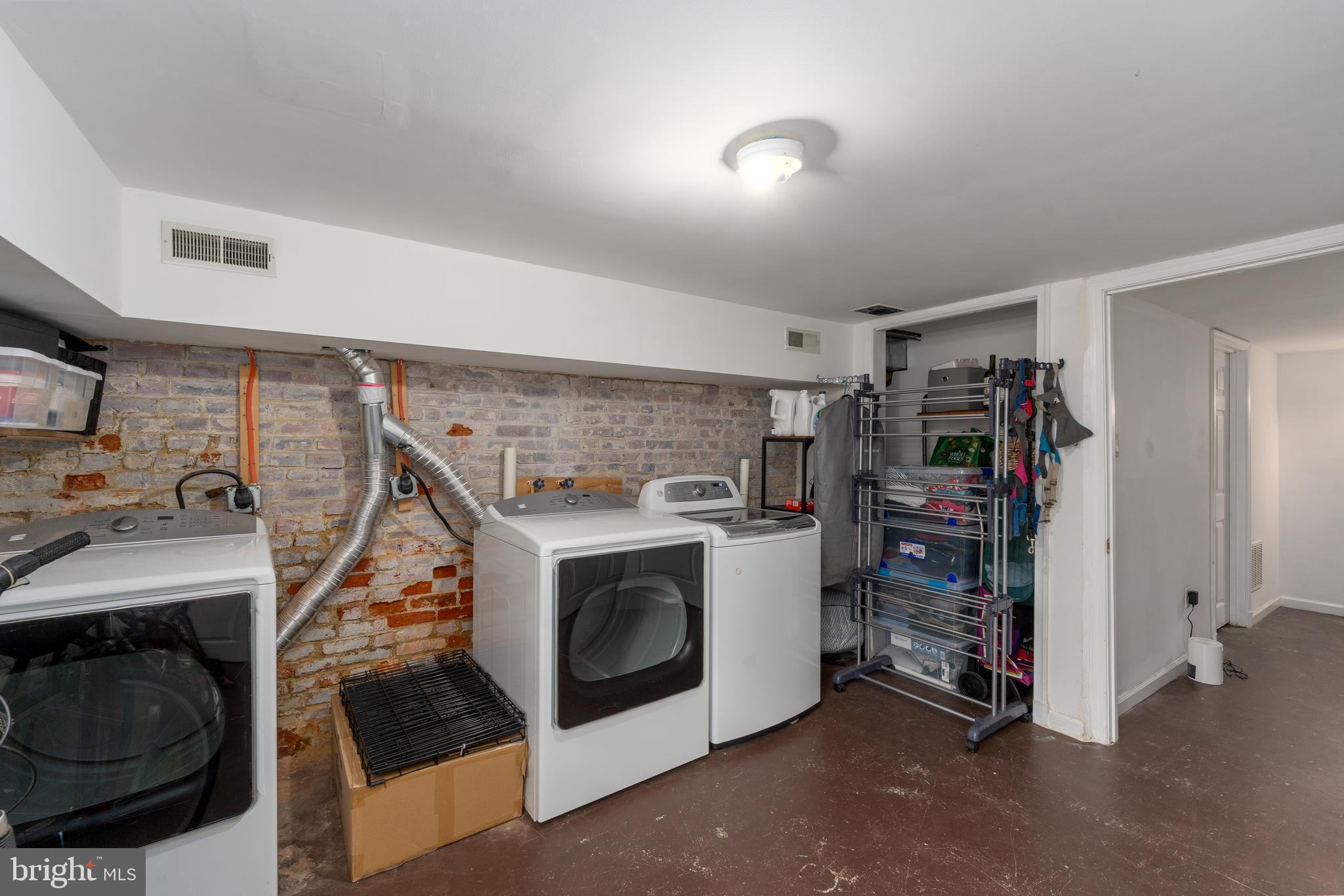 FEDERAL HILL HISTORIC DISTRICT - Residential Lease