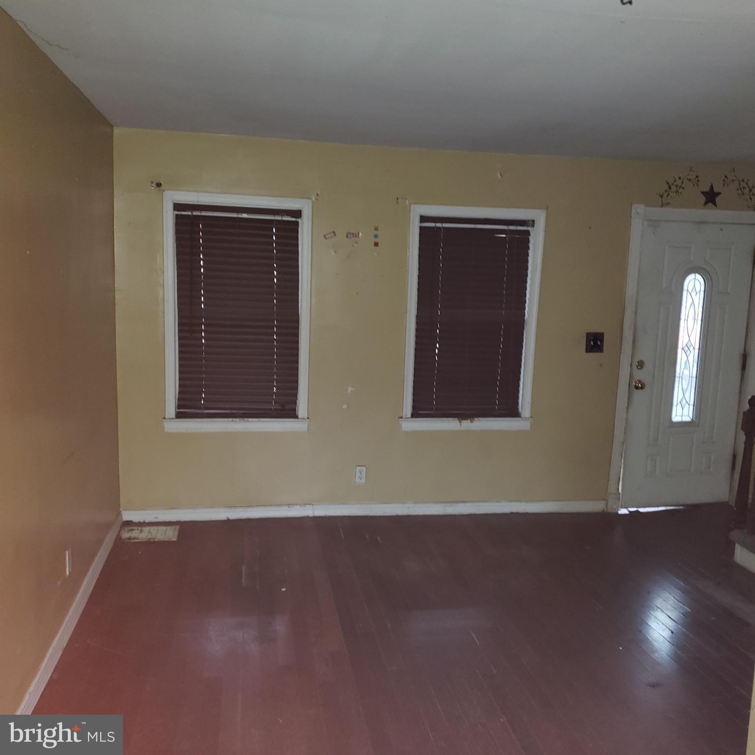 ARUNDEL VILLAGE - Residential