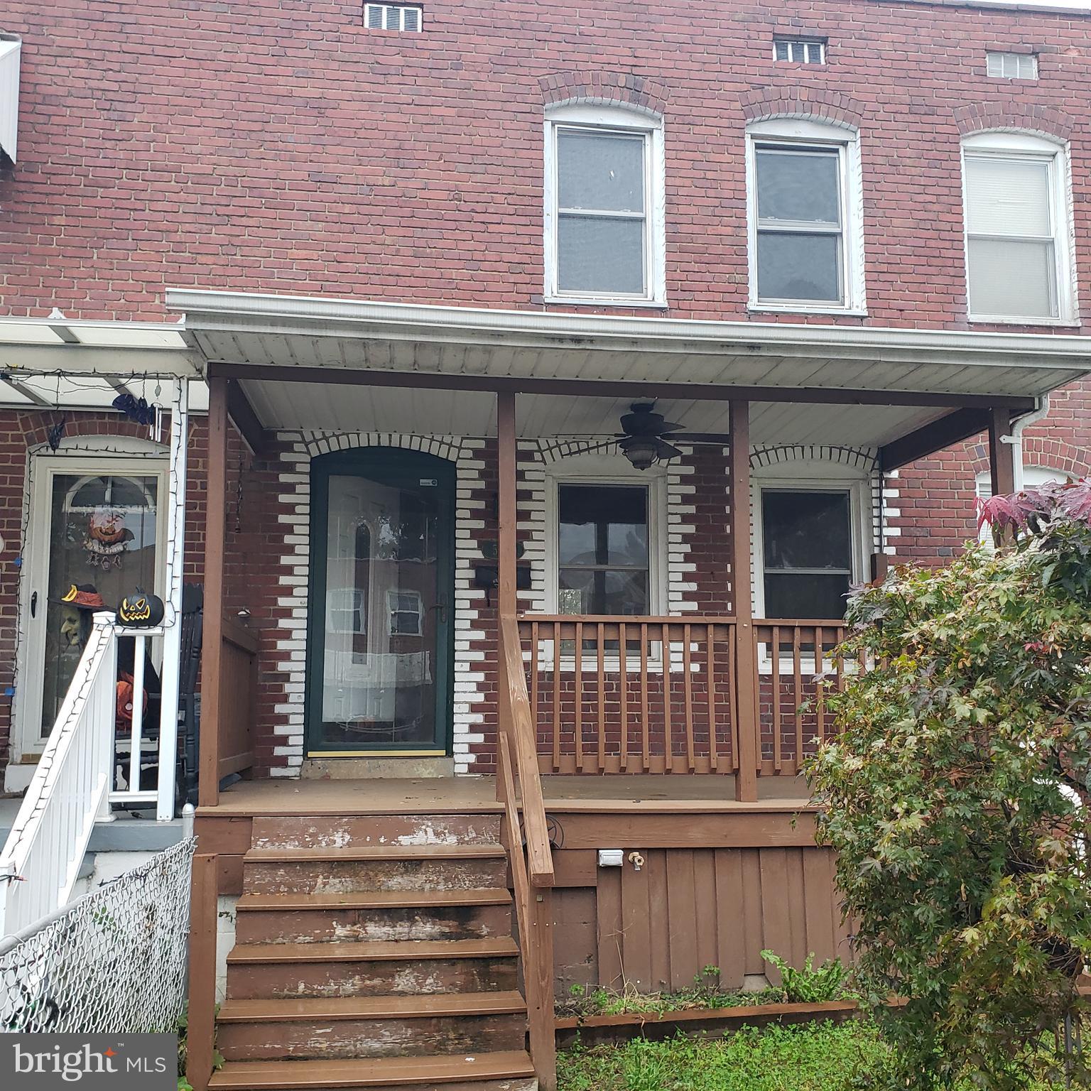 ARUNDEL VILLAGE - Residential