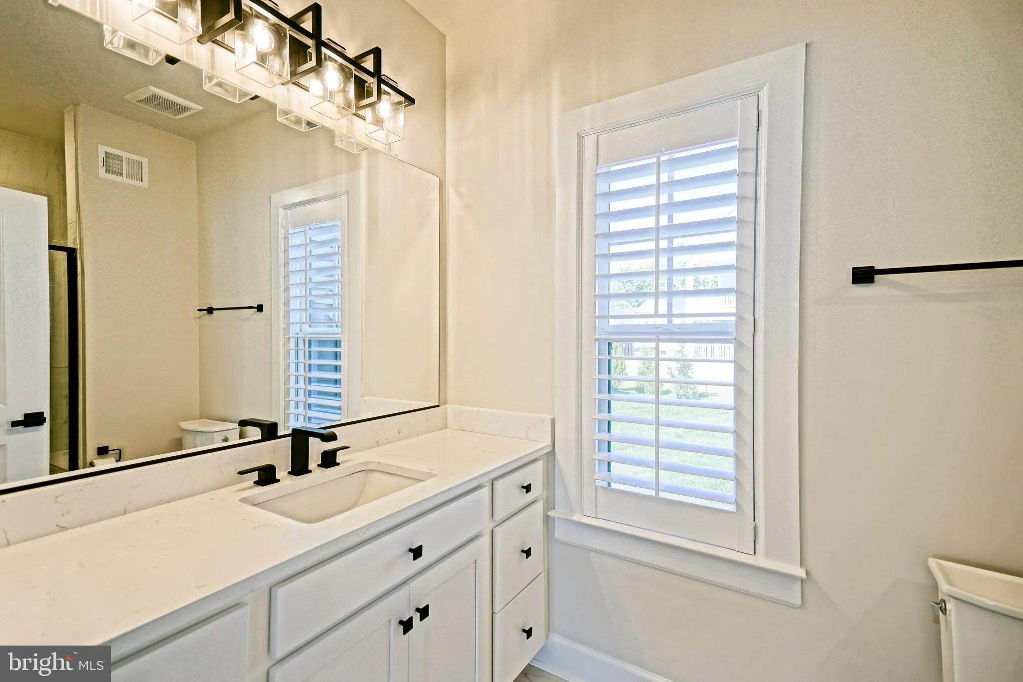 Rehoboth Beach, Delaware 19971, United States, 5 Bedrooms Bedrooms, ,6 BathroomsBathrooms,Residential,Active,36696