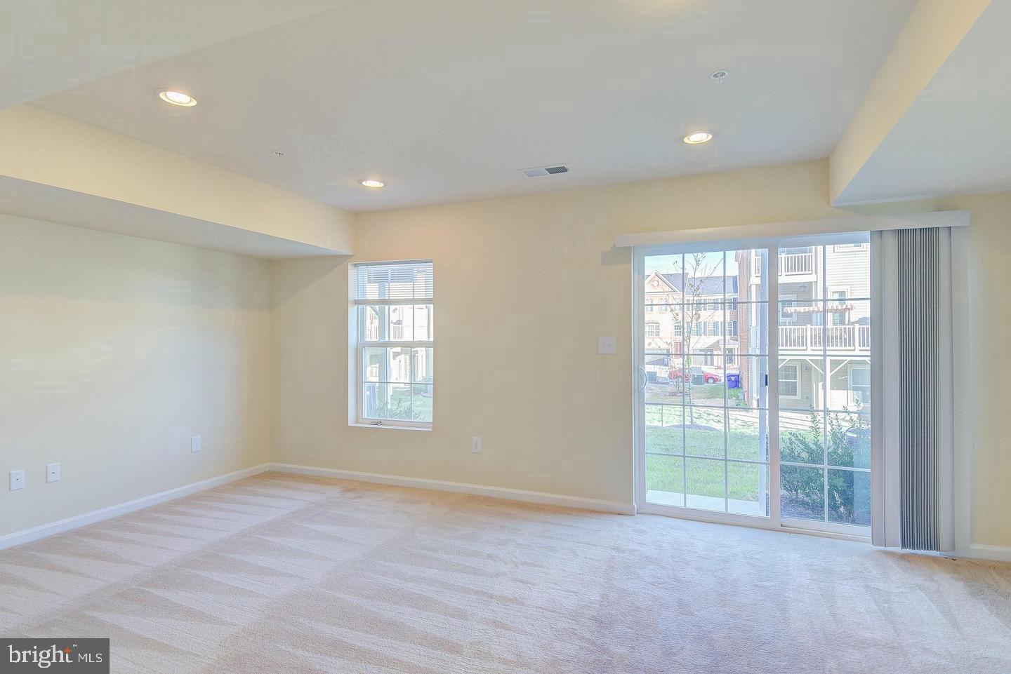 GLENEAGLES SOUTH - Residential Lease