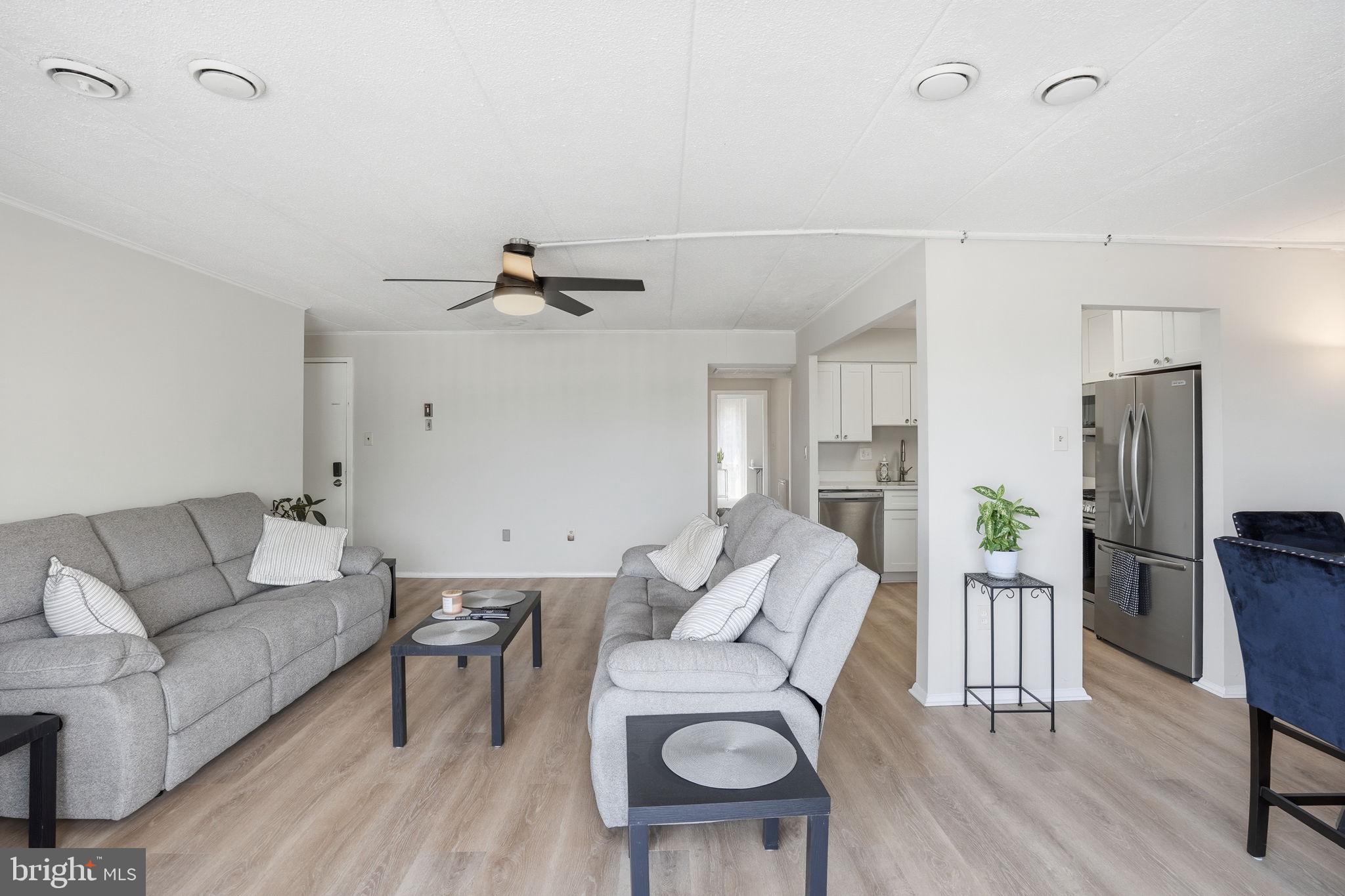 2622 FORT FARNSWORTH ROAD 219 (1D)