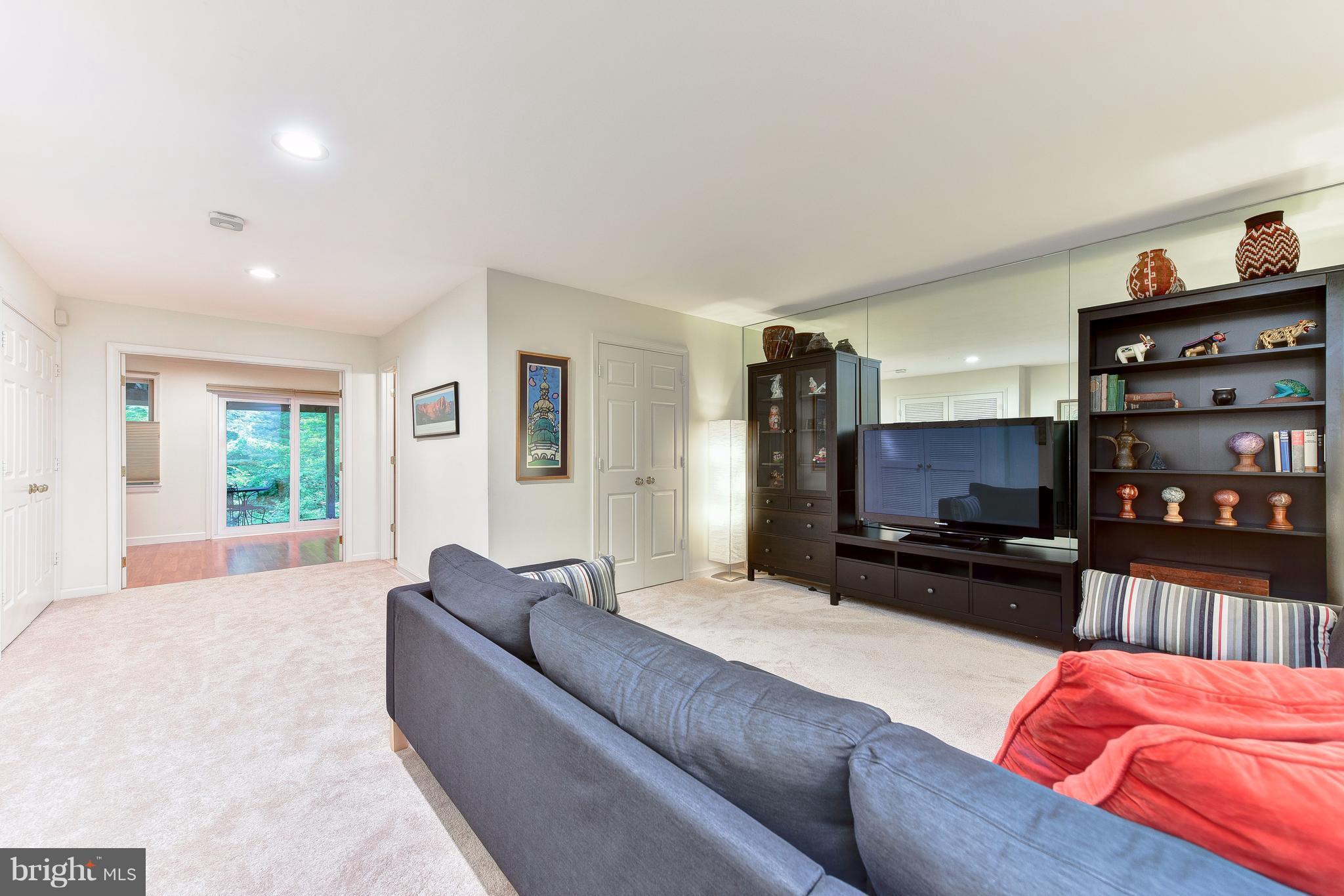 MC LEAN PROVINCE - Residential Lease