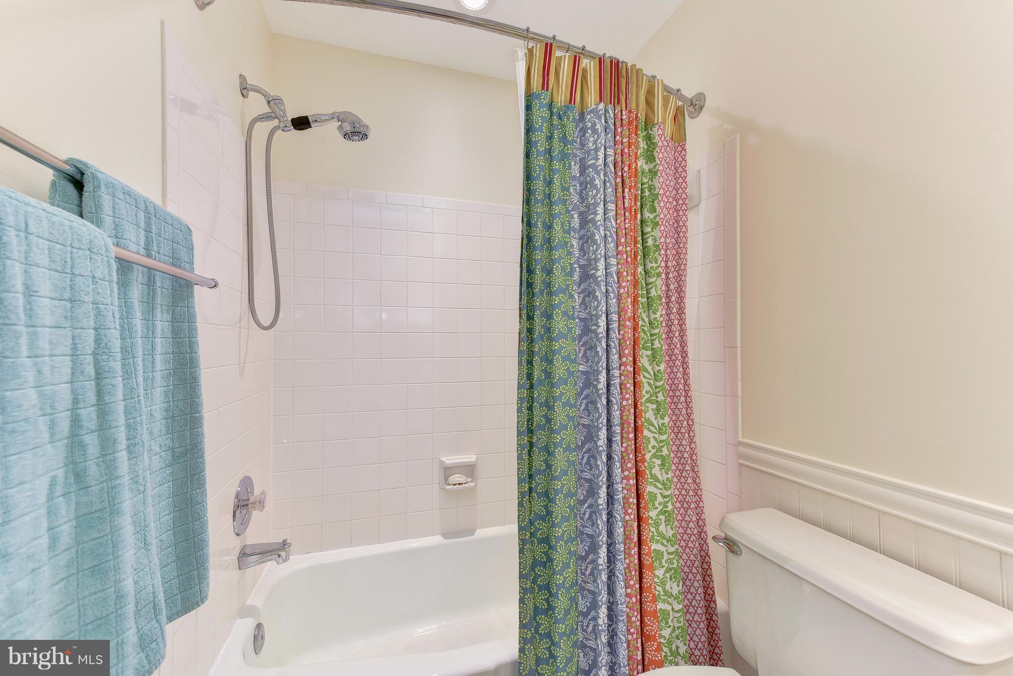 MC LEAN PROVINCE - Residential Lease