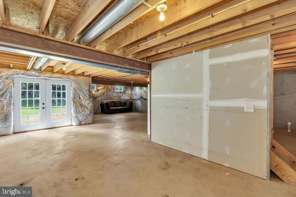 ROSEMONT ORCHARD - Residential Lease