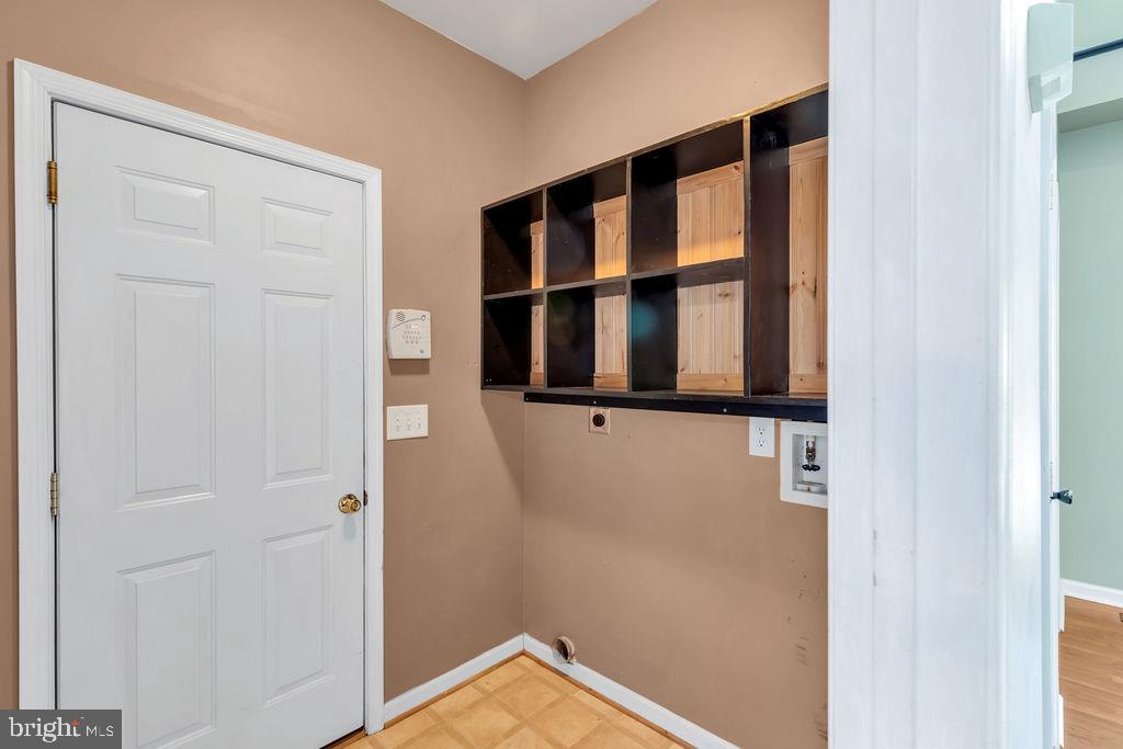 ROSEMONT ORCHARD - Residential Lease