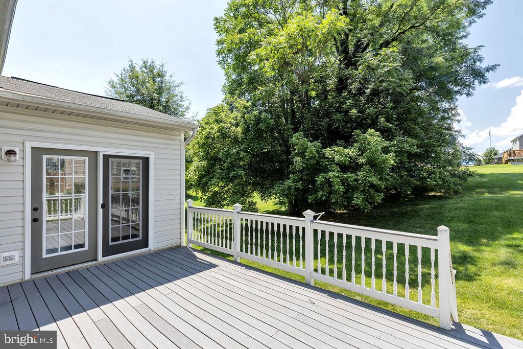 ROSEMONT ORCHARD - Residential Lease