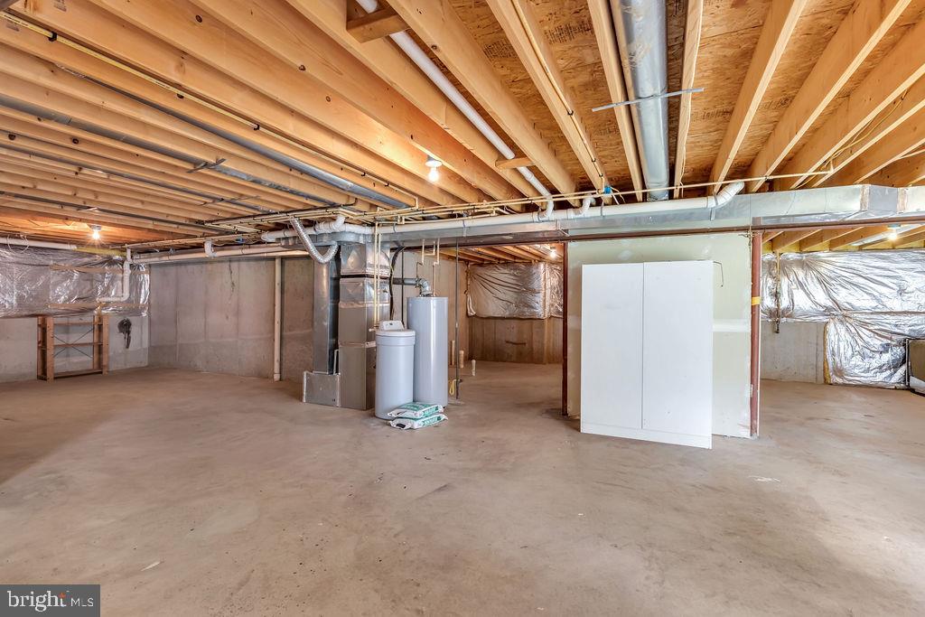 ROSEMONT ORCHARD - Residential Lease