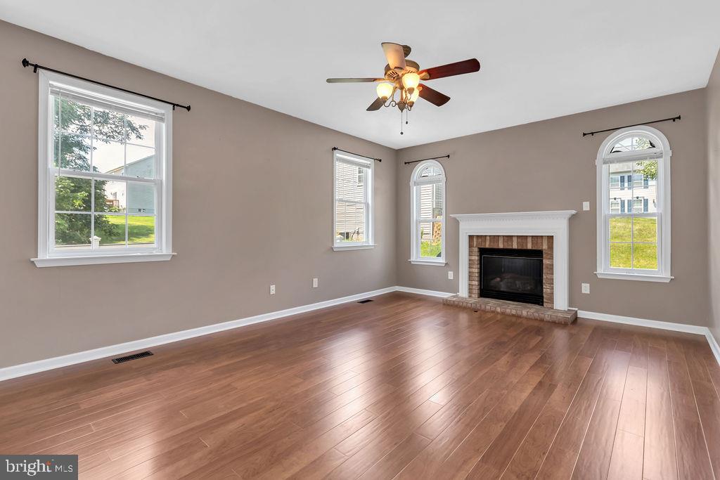 ROSEMONT ORCHARD - Residential Lease