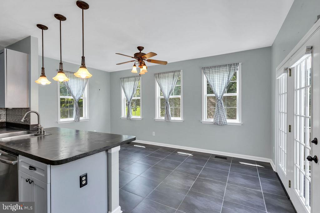 ROSEMONT ORCHARD - Residential Lease