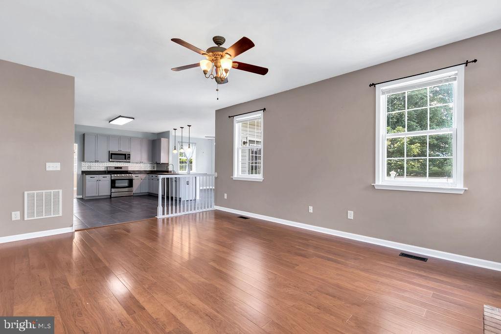 ROSEMONT ORCHARD - Residential Lease