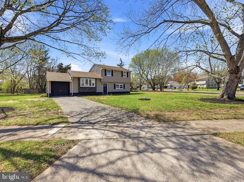 Homes For Sale - 1921 Mountain Drive<br/> VINELAND, NJ 08360