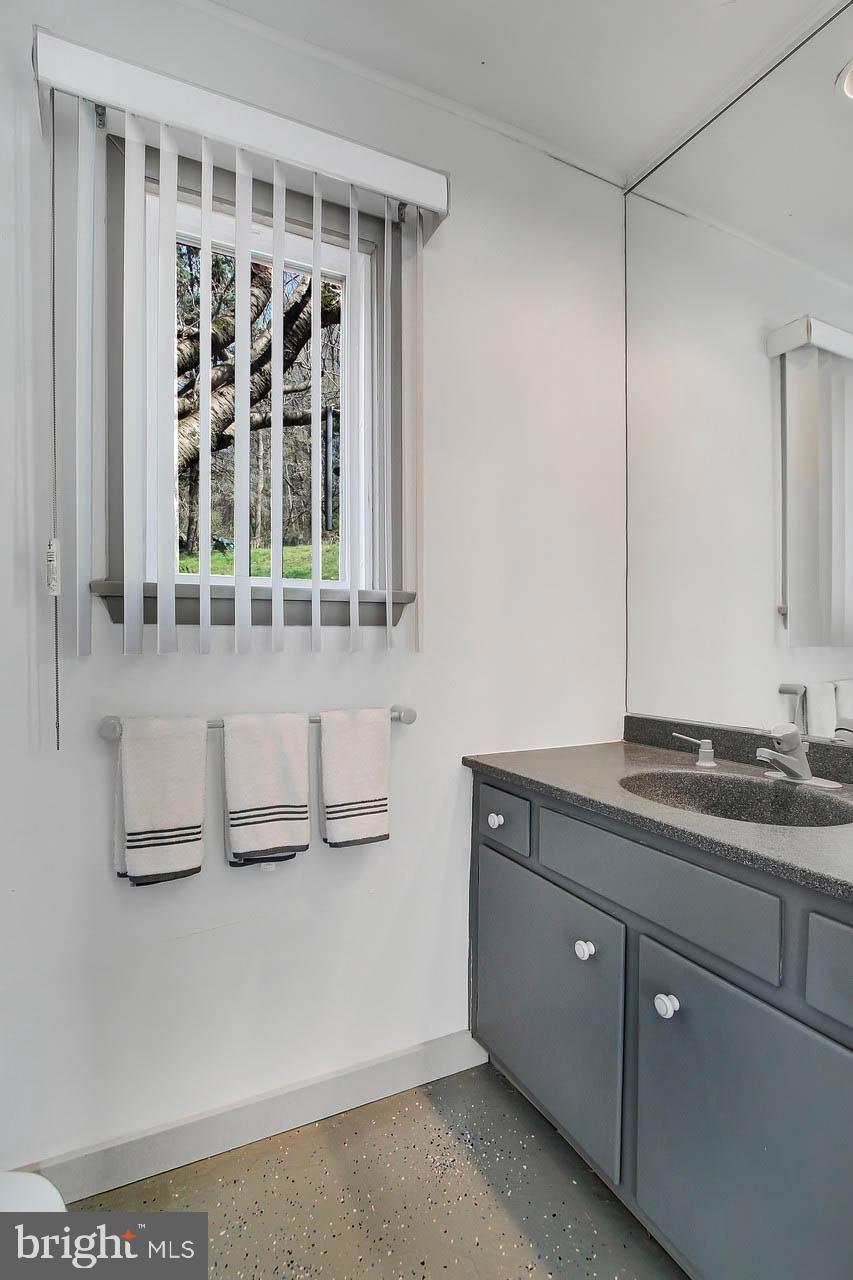 CROWS NEST - Residential