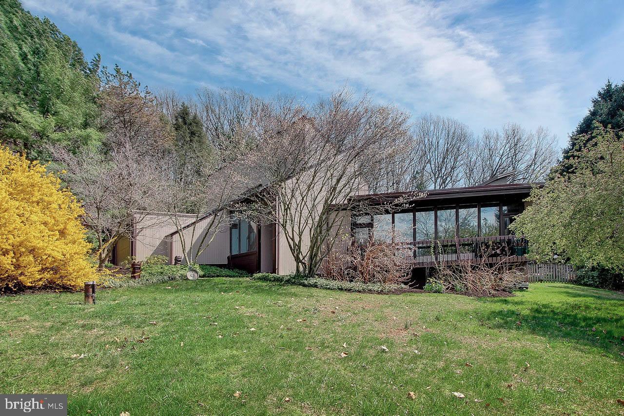 CROWS NEST - Residential