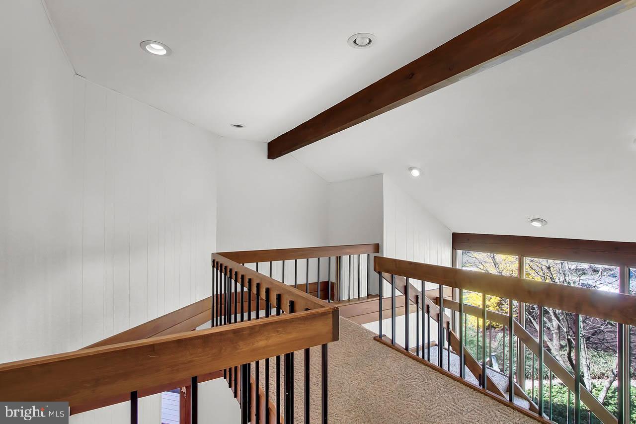 CROWS NEST - Residential