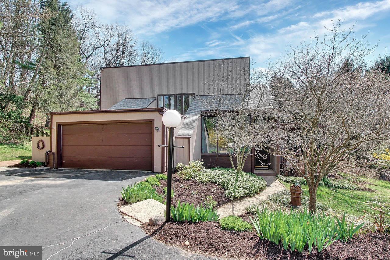 CROWS NEST - Residential