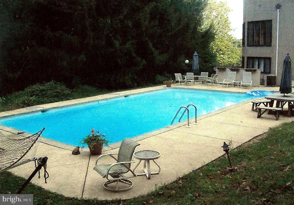 CROWS NEST - Residential