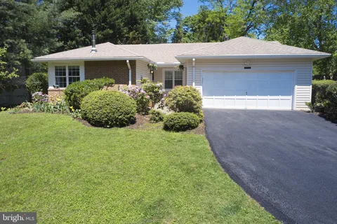 16500 Sioux Lane, Gaithersburg, MD MLS: MDMC2180432