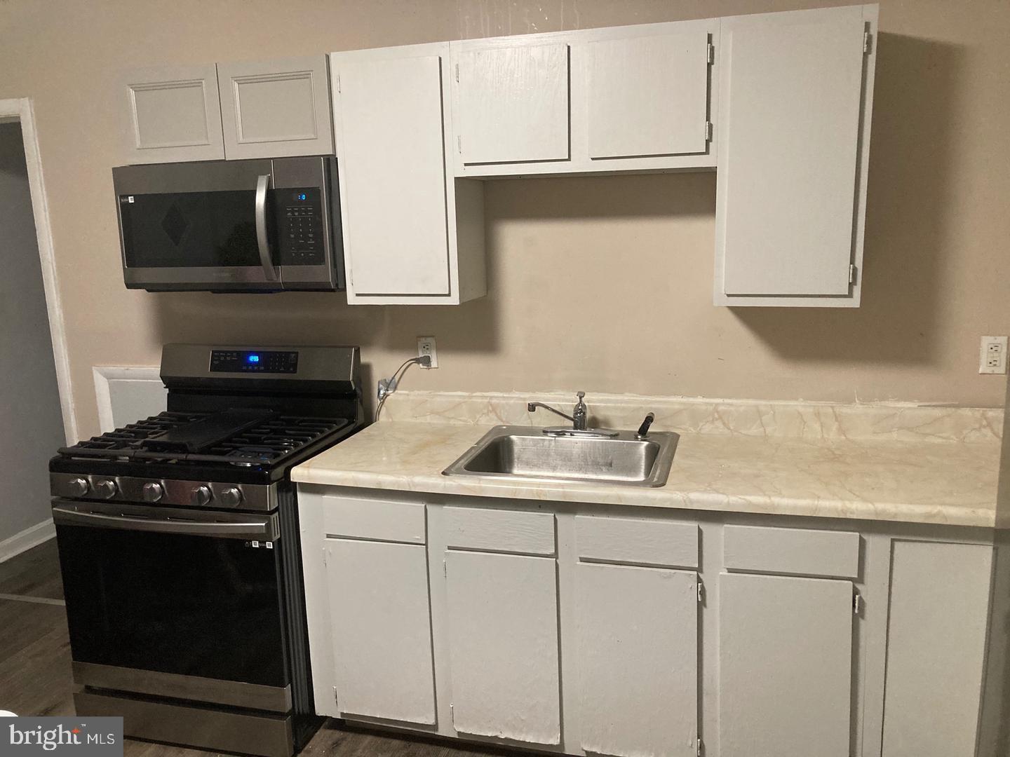 POWELTON VILLAGE - Residential Lease