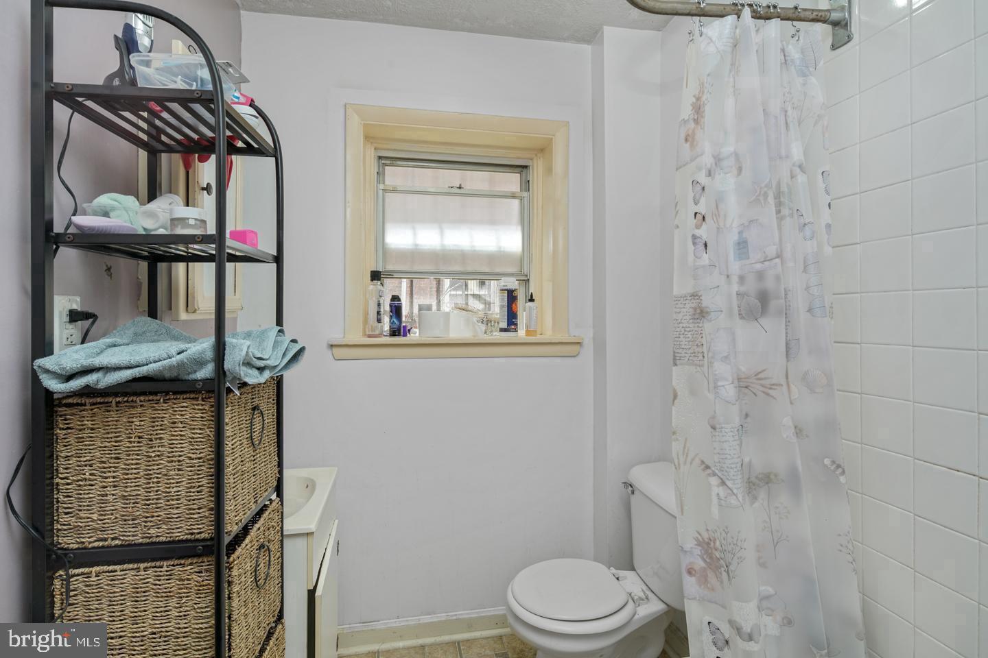 POWELTON VILLAGE - Residential Lease