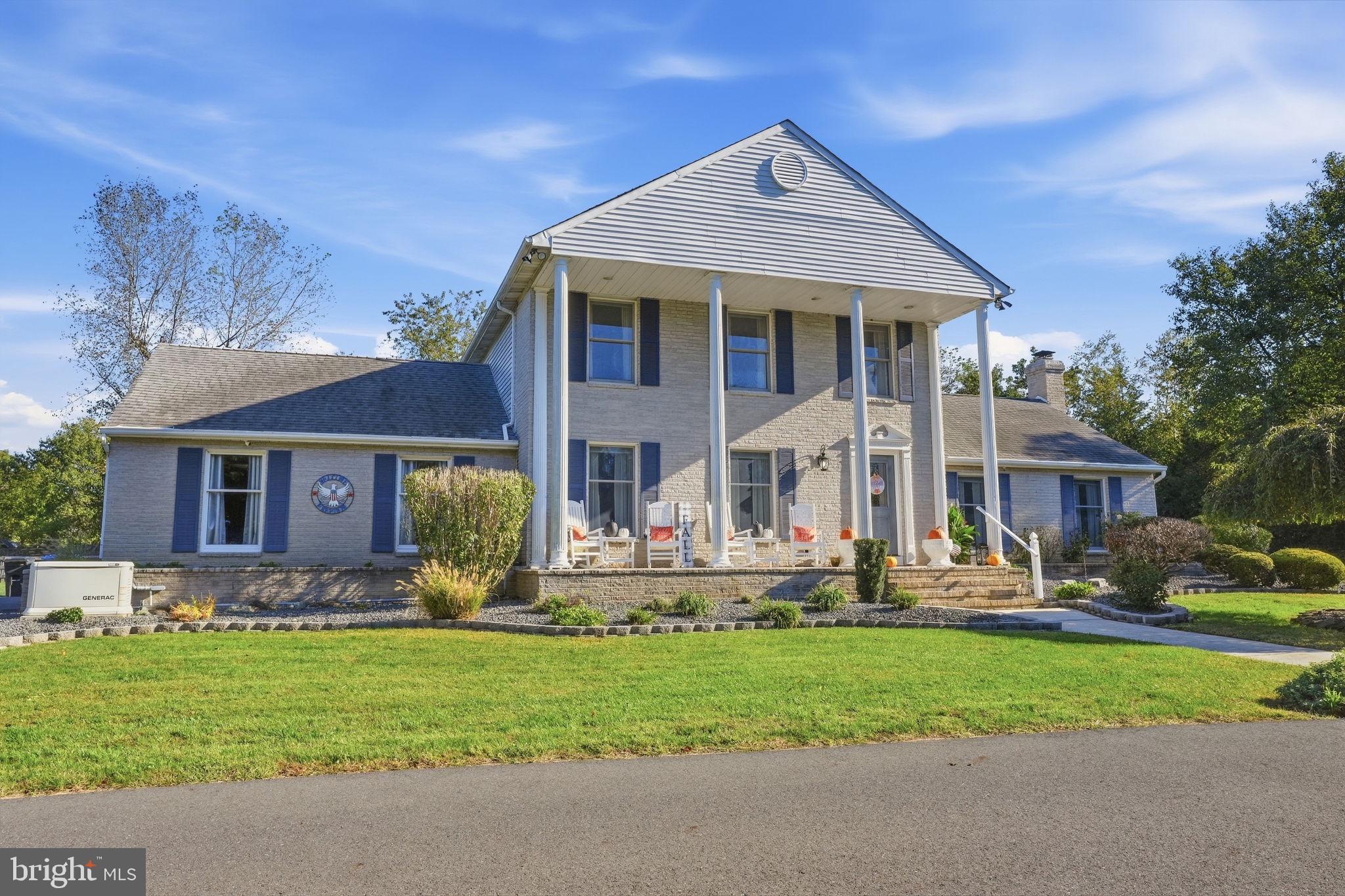827 WRIGHTSTOWN ROAD