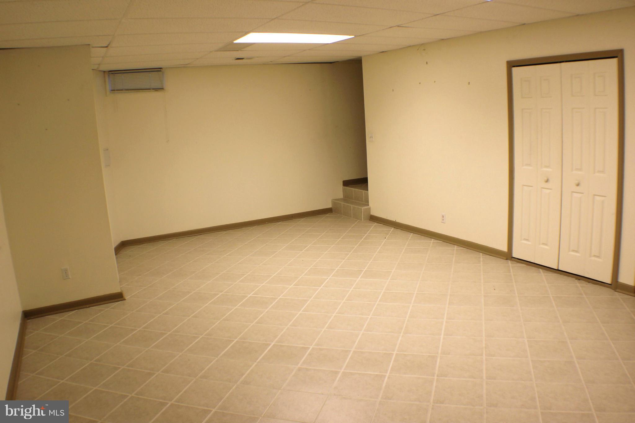 STAFFORD MEADOWS - Residential