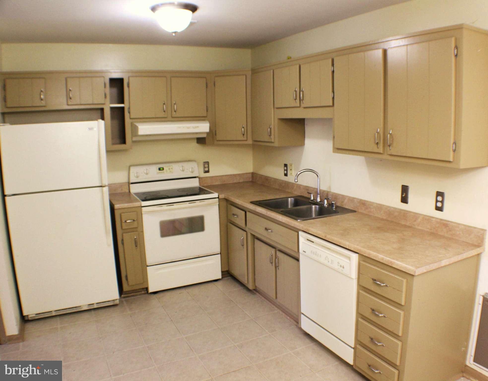 STAFFORD MEADOWS - Residential