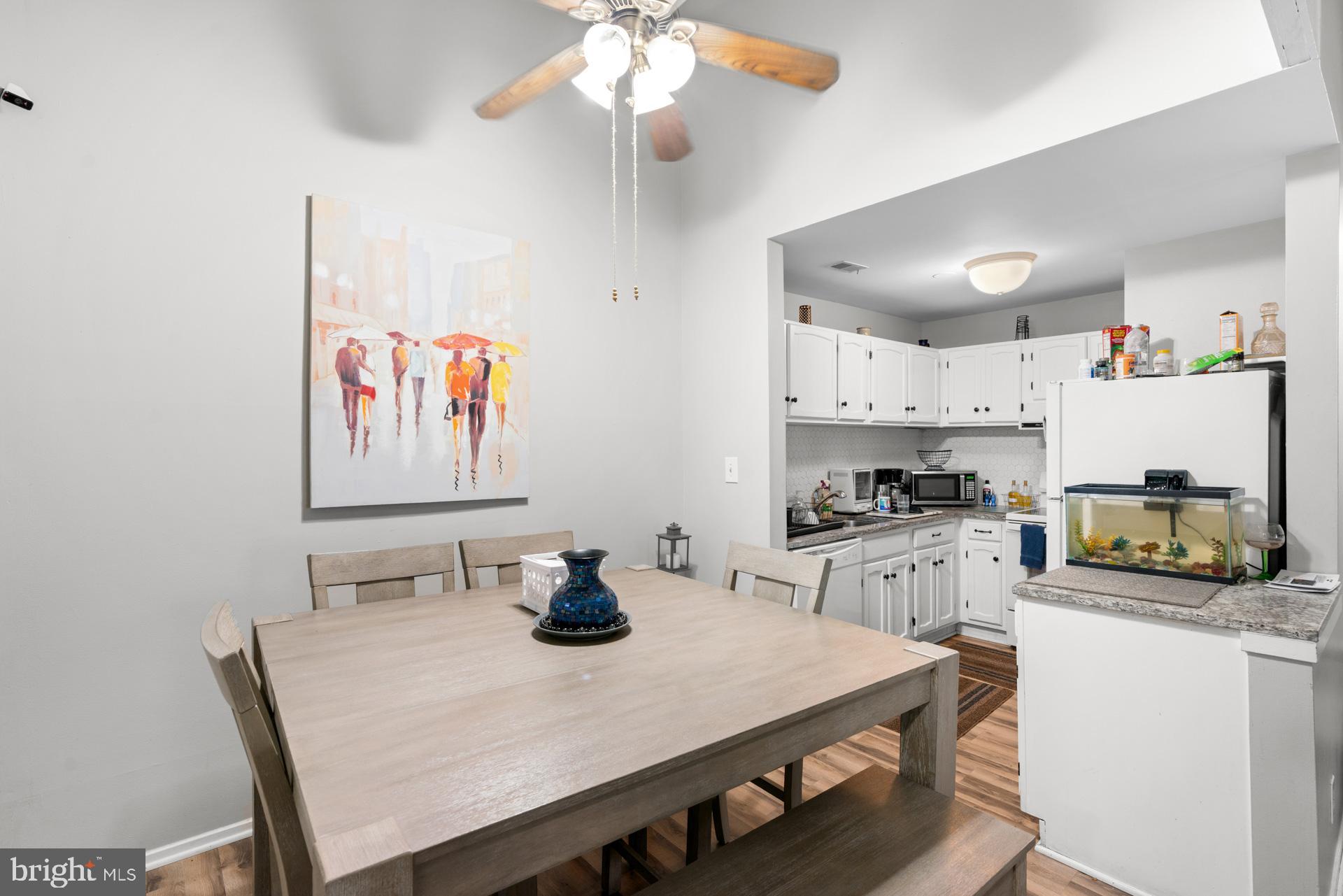 FARMINGDALE - Residential