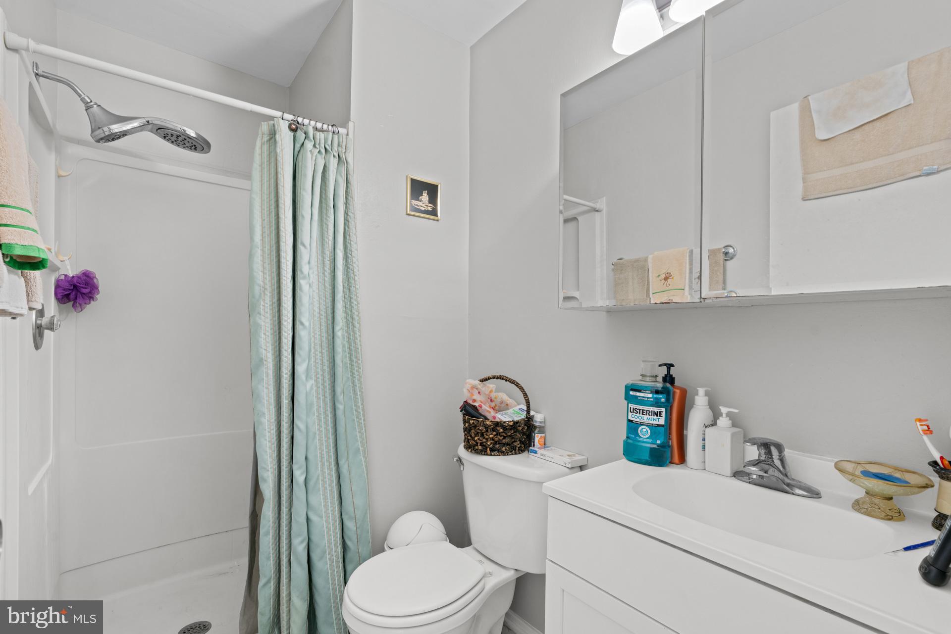 FARMINGDALE - Residential