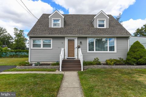21 HIAWATHA ROAD SOMERDALE NJ 08083