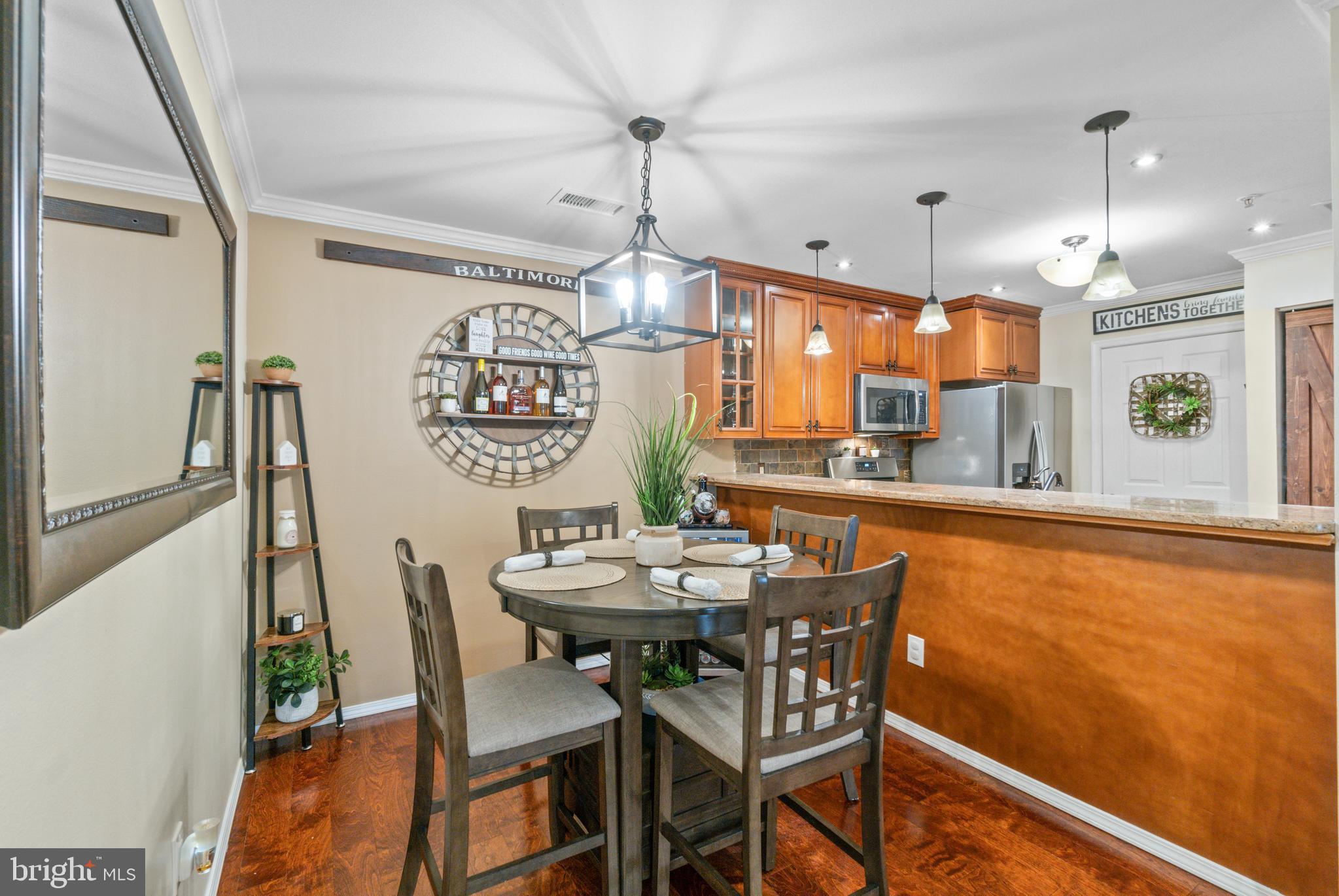 ENGLISH COUNTRY MANOR - Residential