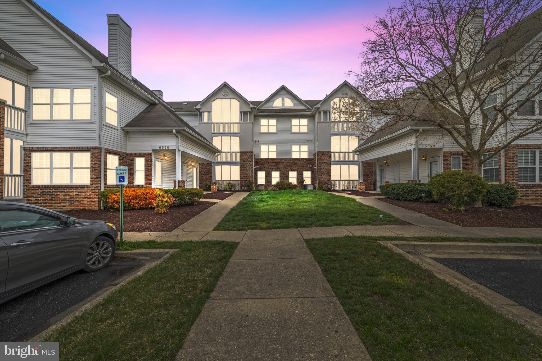 6520 LAKE PARK DRIVE 301